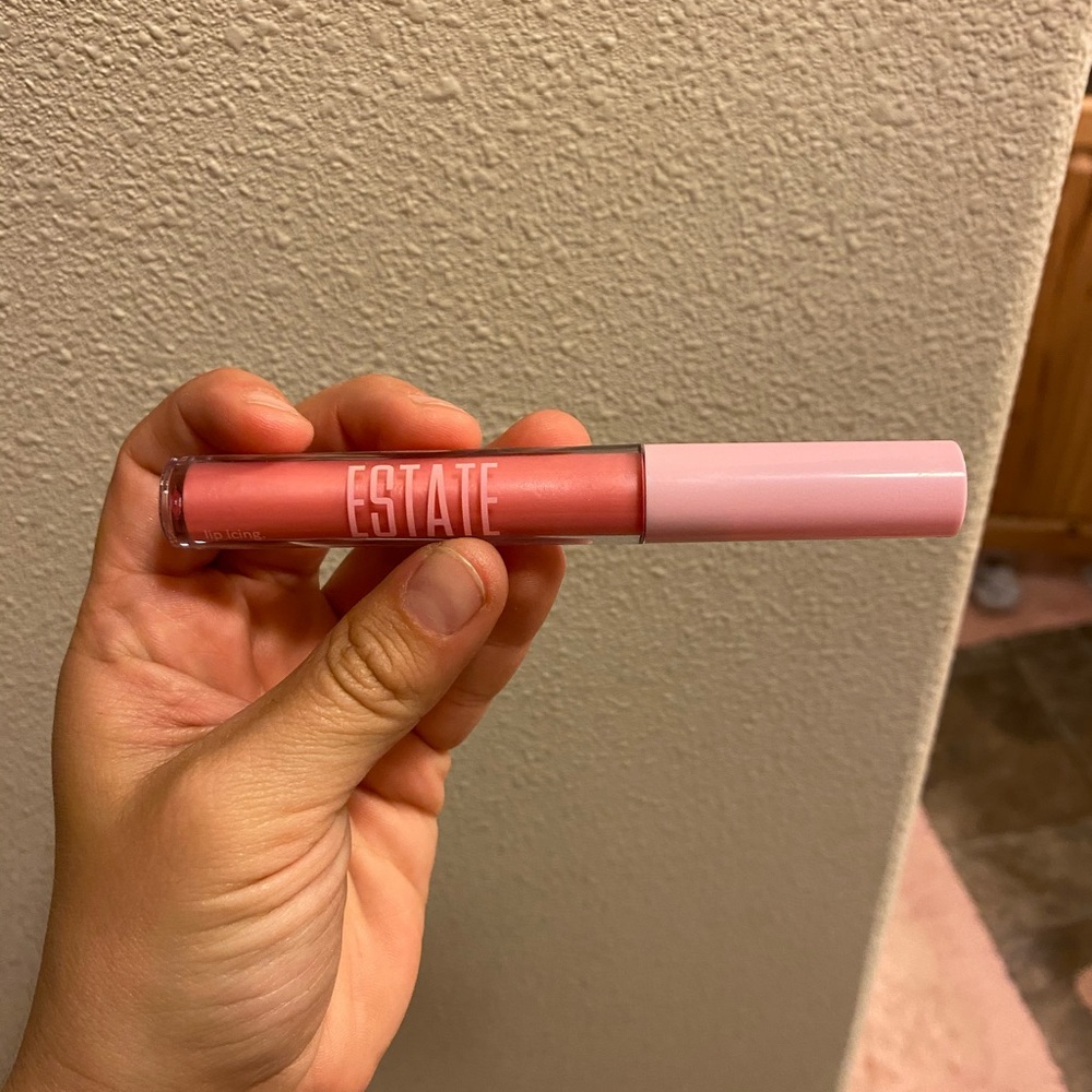 NWOT Estate Lip Icing